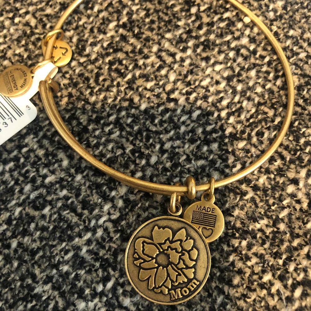 Alex and Ani good MOM bracelet